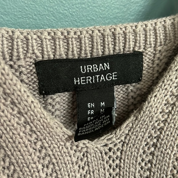 Top - Picture 3 of 3